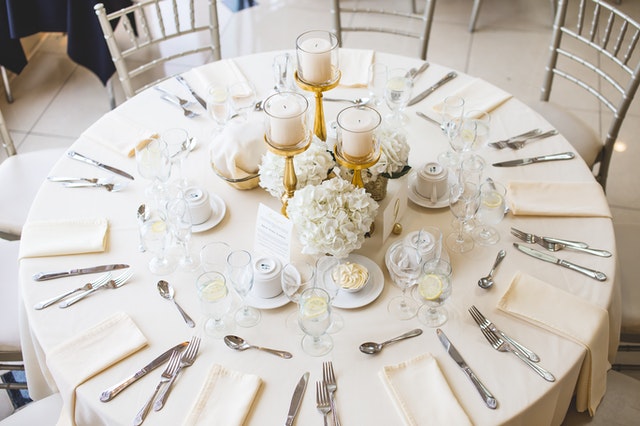 A round dining table